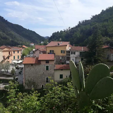 In The Heart Of Liguria شقة